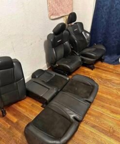 Chysler 300 Seats (Complete Set)